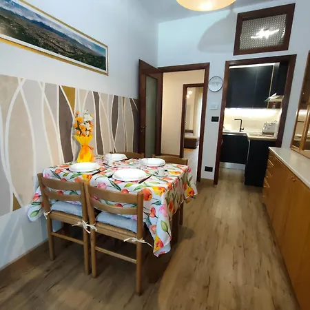 La Casa Dello Zio Pollo Dogliani