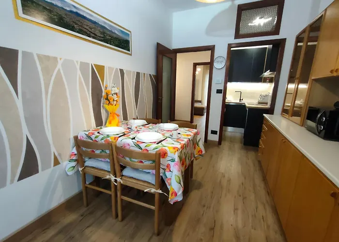 La Casa Dello Zio Pollo Dogliani